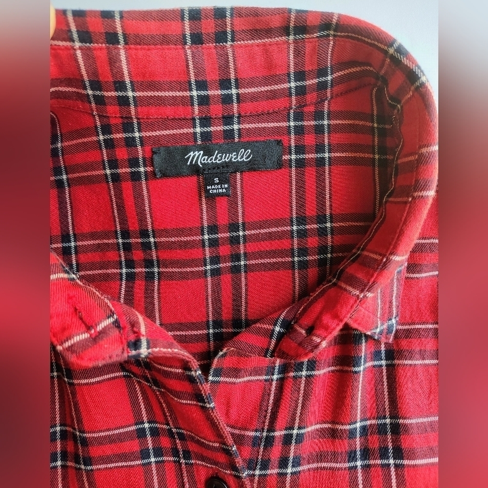 Madewell women's classic ex-boyfriend shirt, red cotton plaid, one pocket, sz S. - Picture 10 of 16
